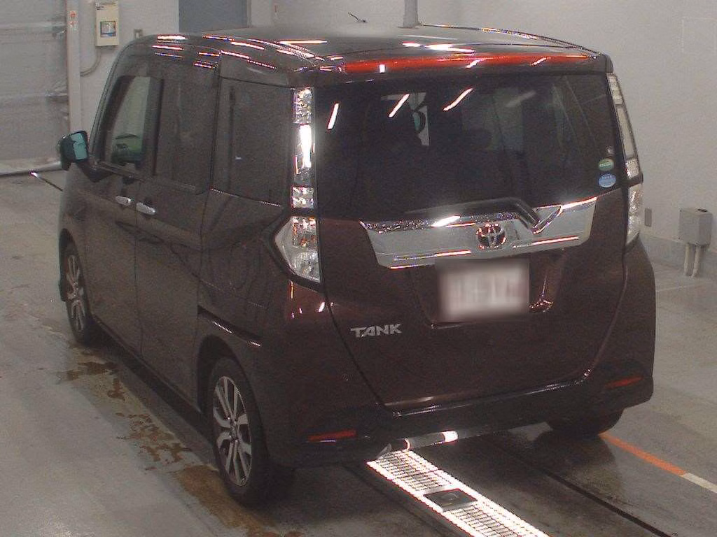 TOYOTA TANK
