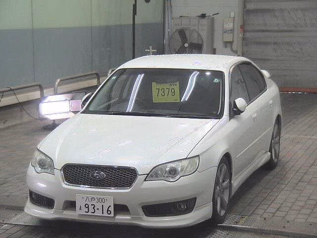 SUBARU LEGACY B4