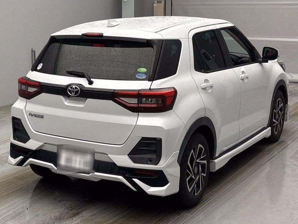 TOYOTA RAIZE