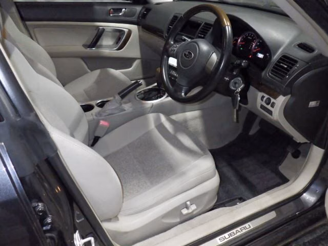 SUBARU LEGACY