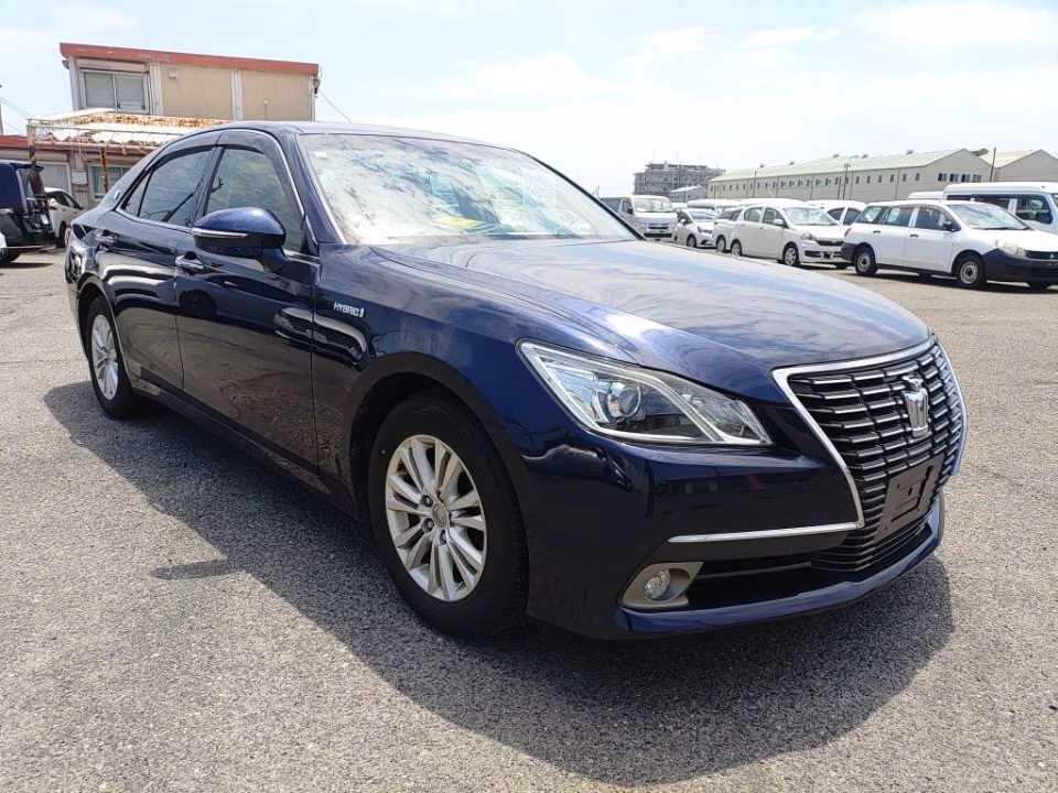 TOYOTA CROWN