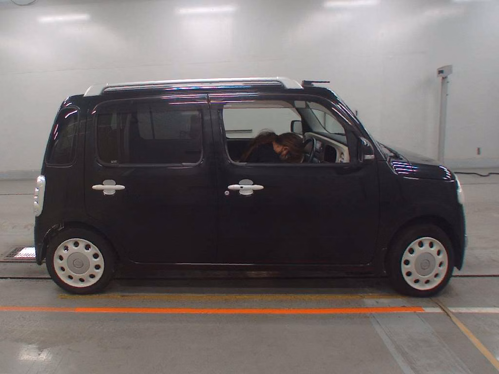 DAIHATSU MIRA COCOA