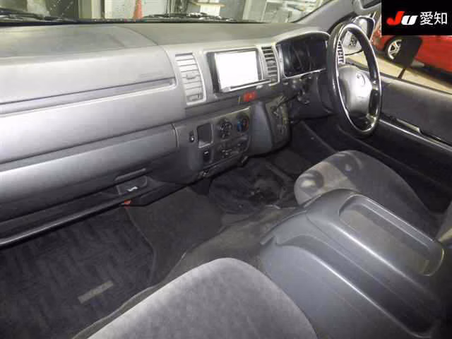 TOYOTA REGIUS ACE