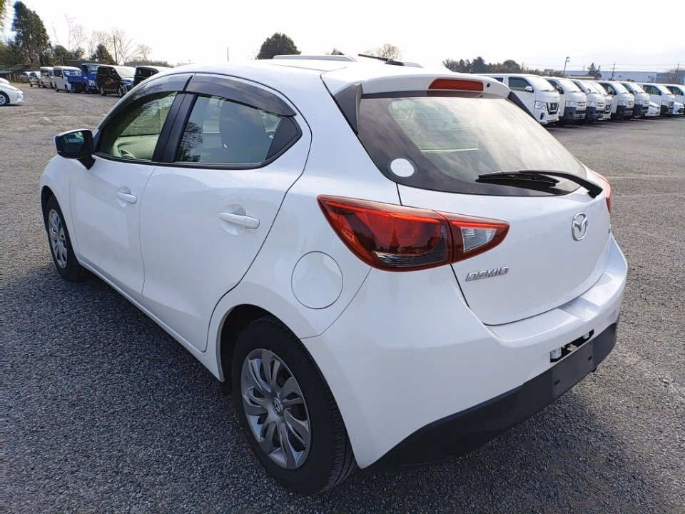 MAZDA DEMIO