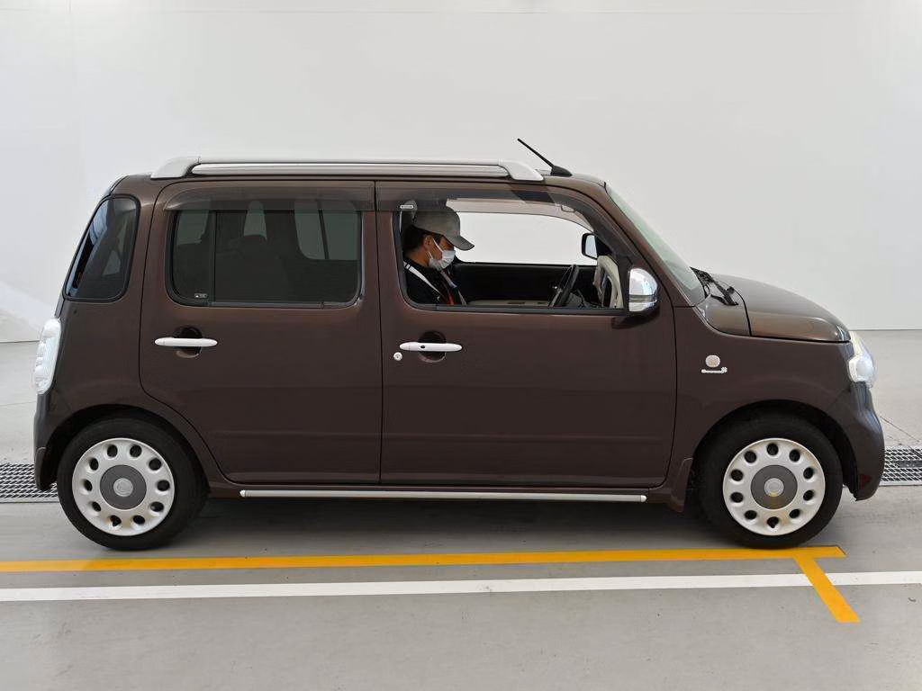 DAIHATSU MIRA COCOA