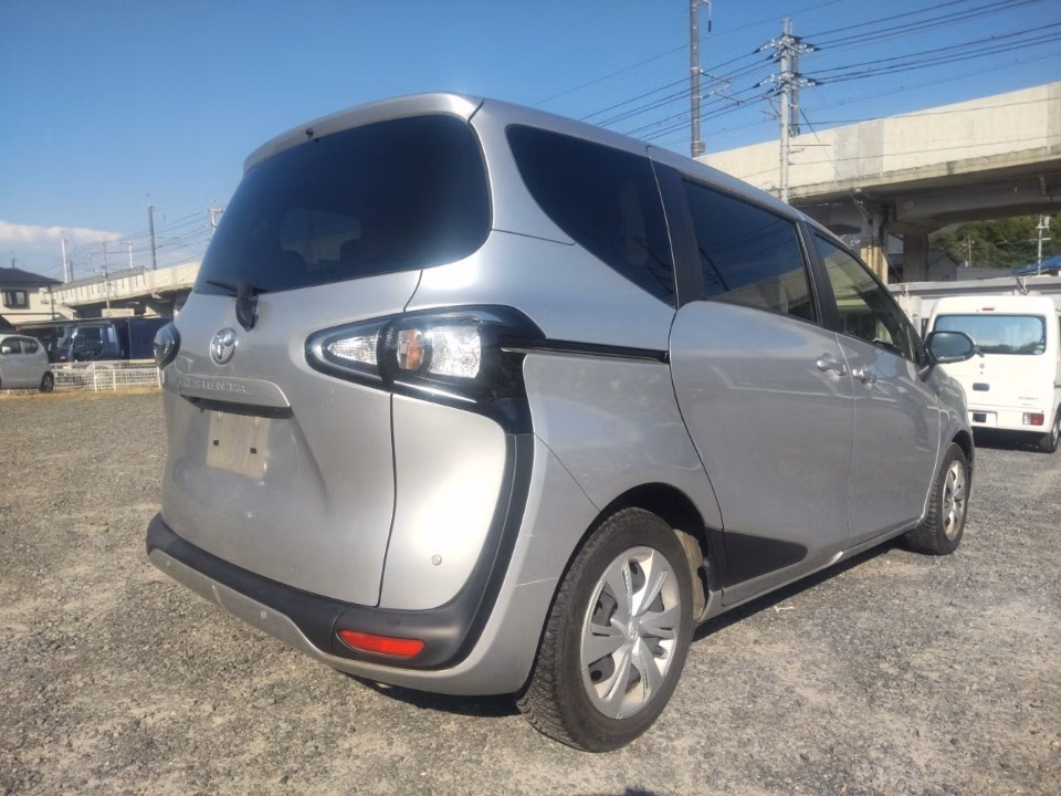 TOYOTA SIENTA