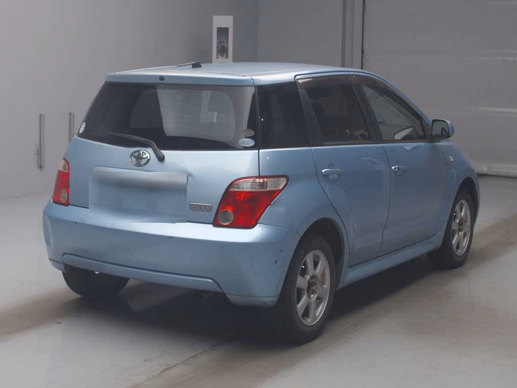 TOYOTA IST