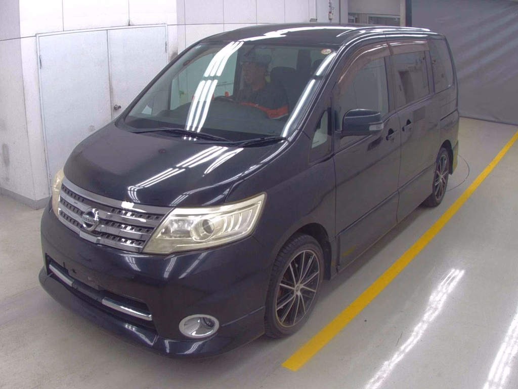 NISSAN SERENA