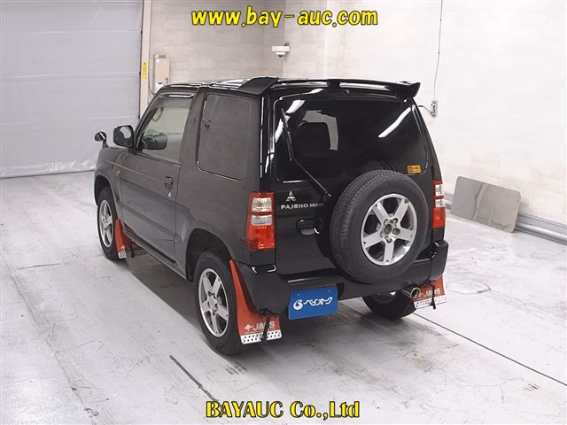 MITSUBISHI PAJERO MINI