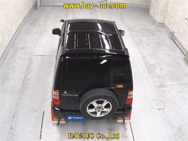 MITSUBISHI PAJERO MINI