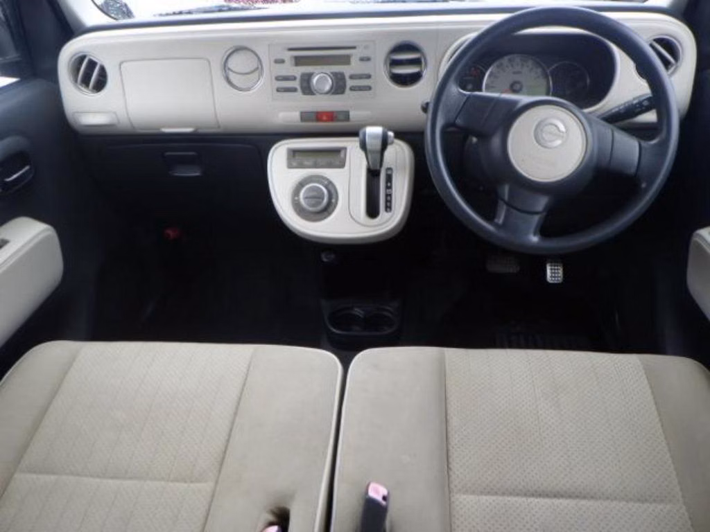 DAIHATSU MIRA COCOA
