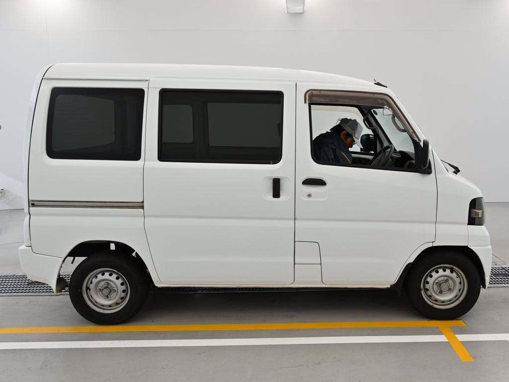 MITSUBISHI MINICAB