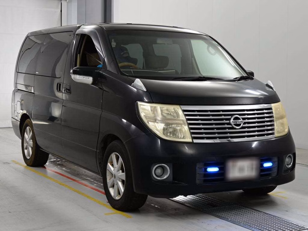 NISSAN ELGRAND
