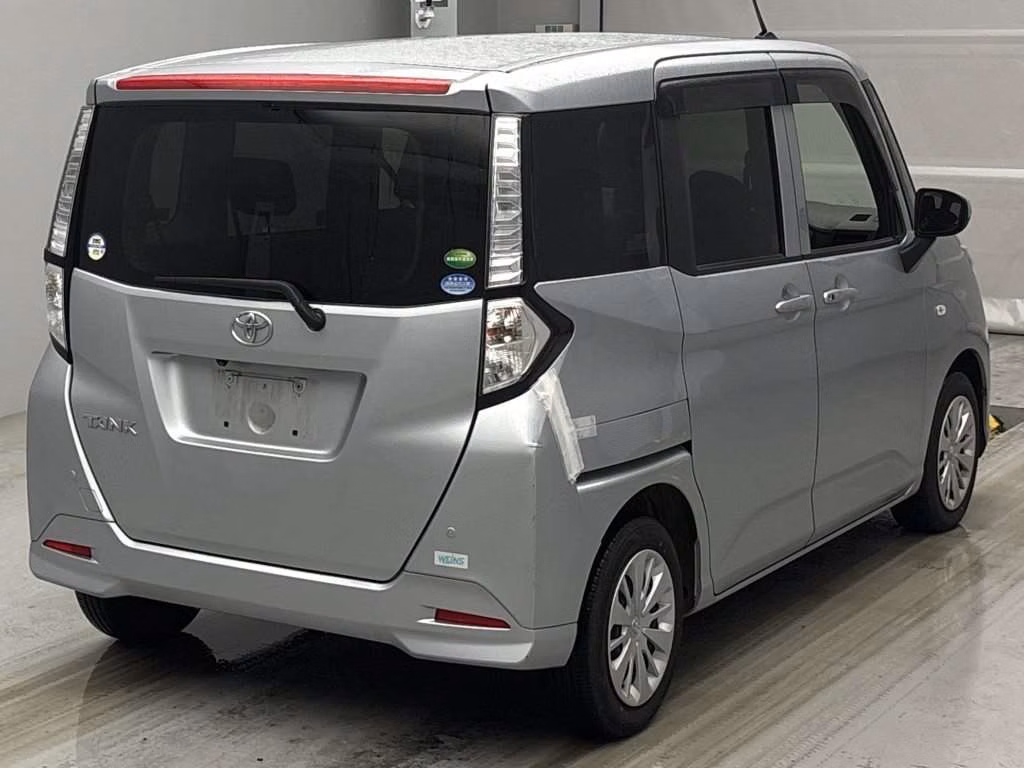 TOYOTA TANK