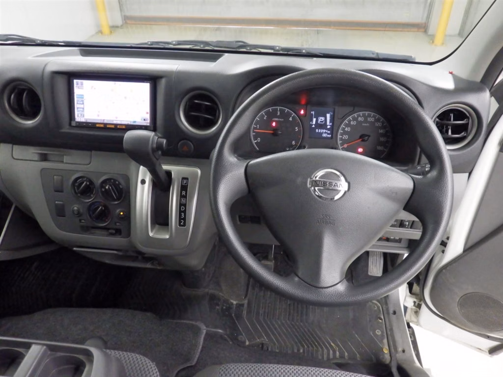 NISSAN NV350 CARAVAN