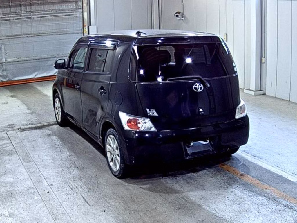 TOYOTA BB