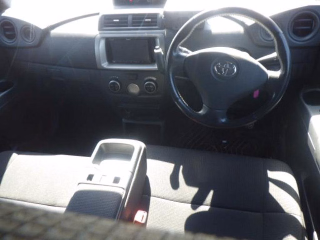TOYOTA BB