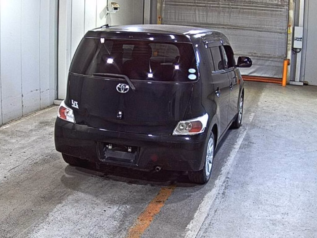 TOYOTA BB