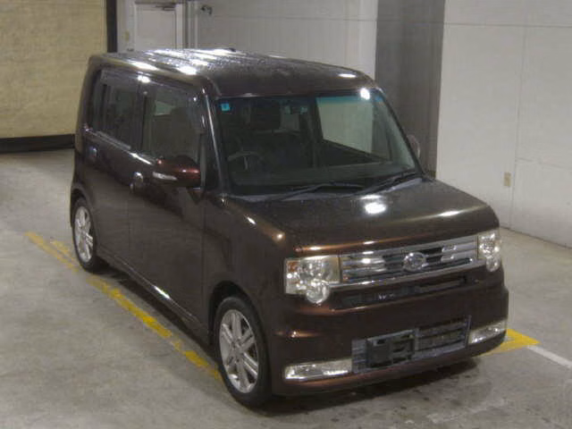 DAIHATSU MOVE CONTE