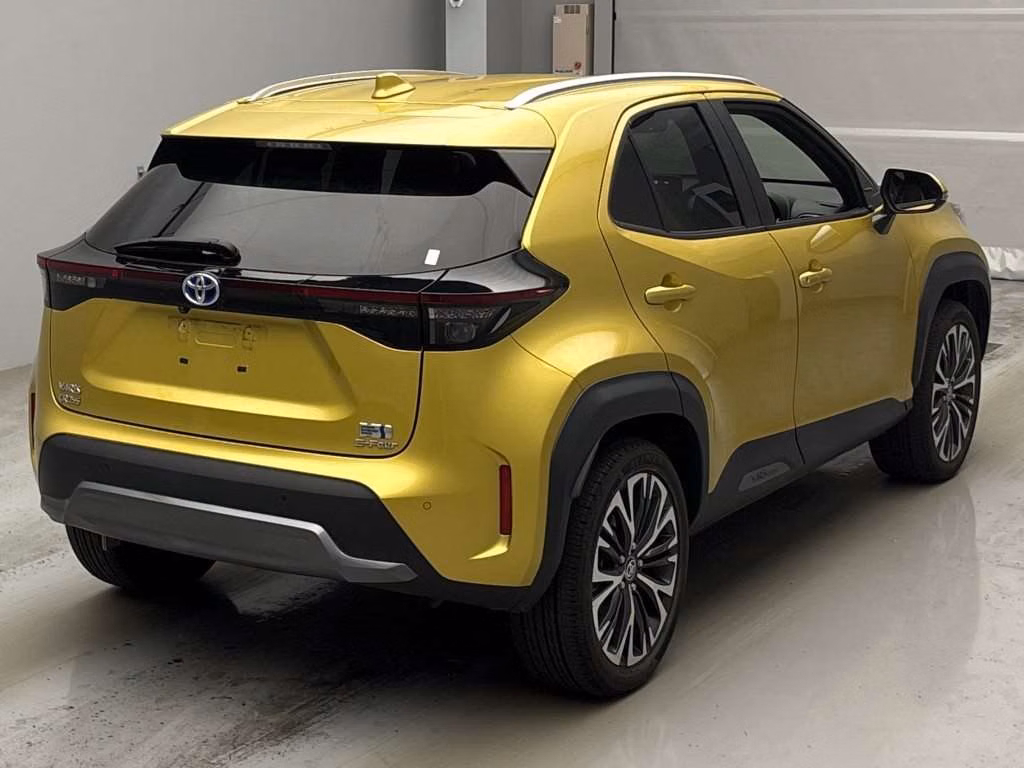 TOYOTA YARIS CROSS