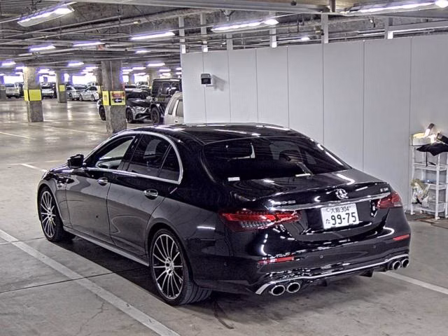 MERCEDES-BENZ E-CLASS