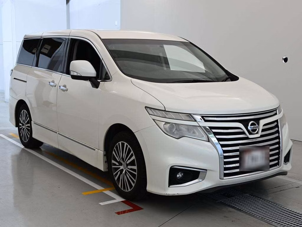 NISSAN ELGRAND