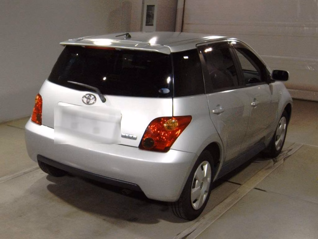 TOYOTA IST