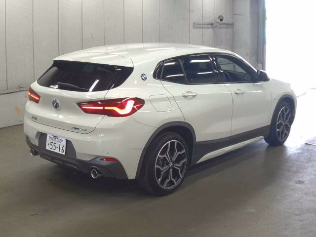 BMW X2