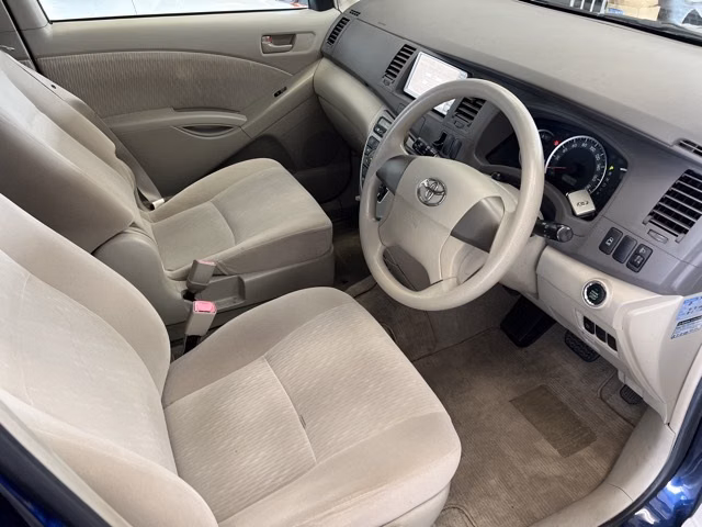 TOYOTA ISIS