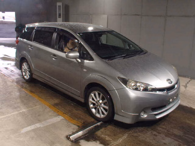 TOYOTA WISH