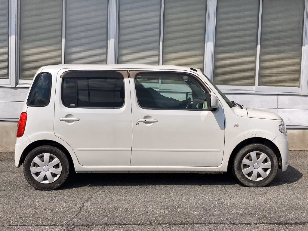 DAIHATSU MIRA COCOA