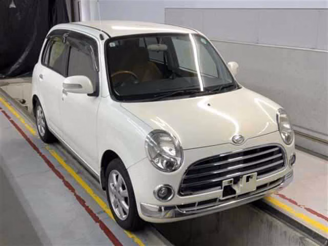 DAIHATSU MIRA GINO