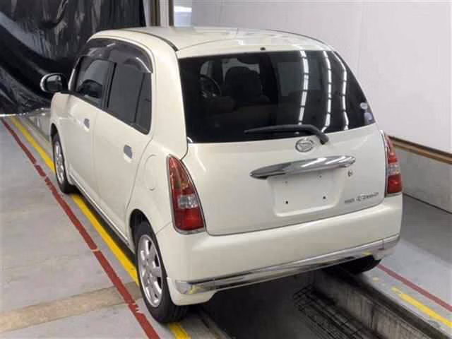 DAIHATSU MIRA GINO