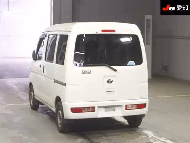 TOYOTA PIXIS VAN