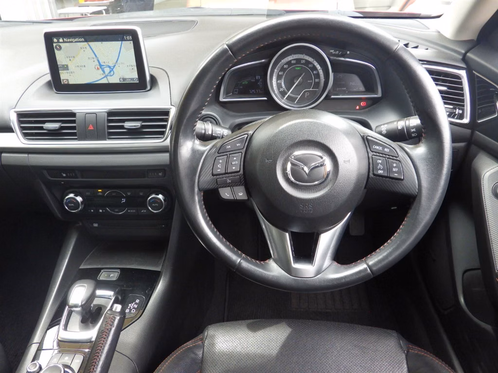 MAZDA AXELA