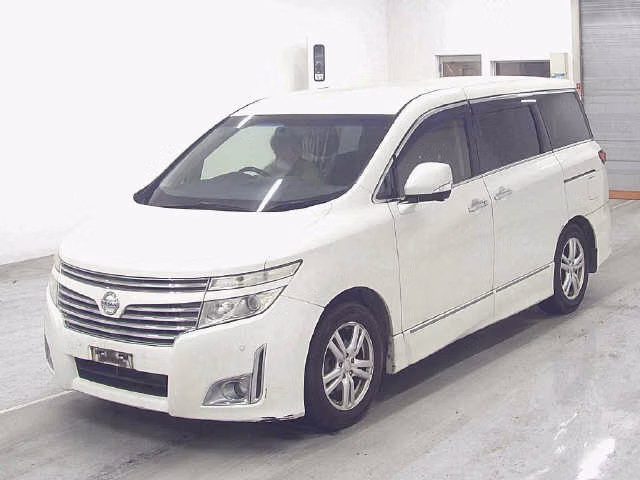 NISSAN ELGRAND