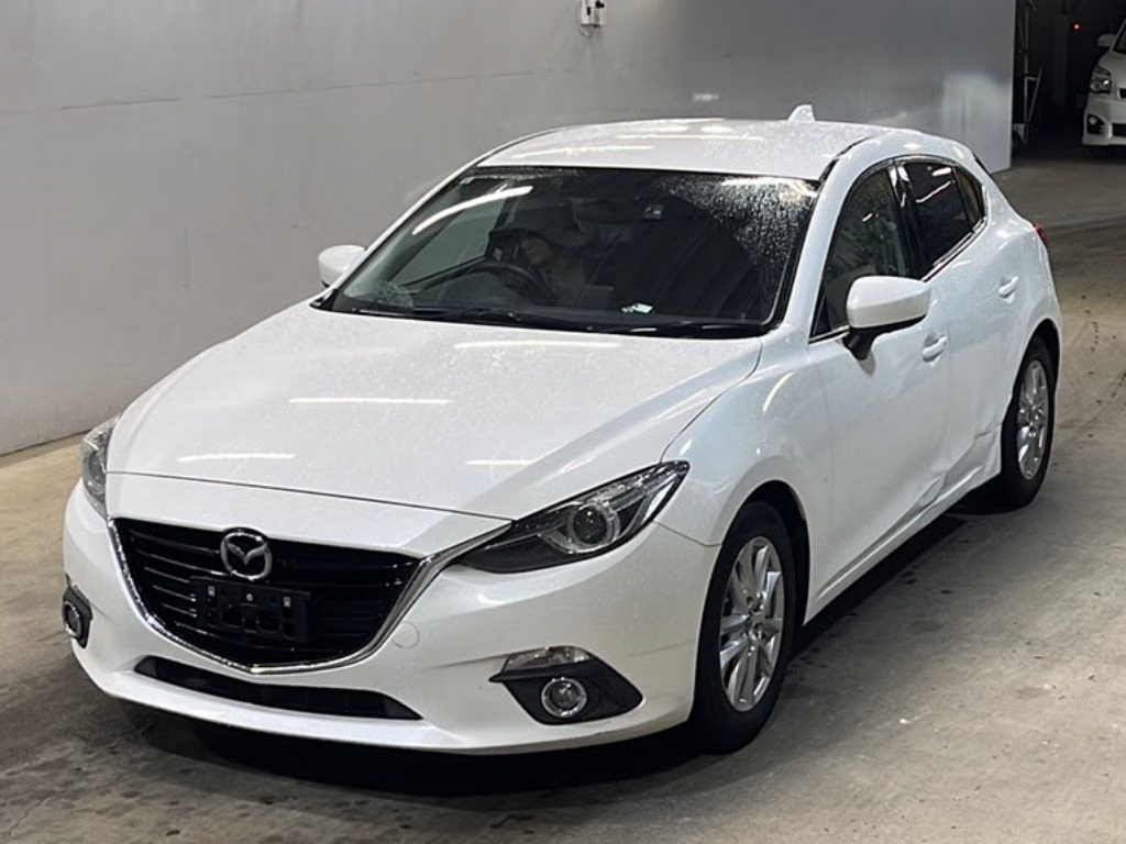 MAZDA AXELA