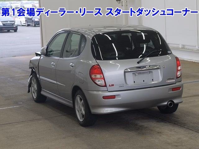 DAIHATSU STORIA