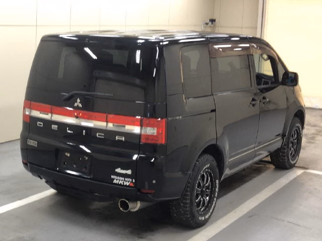 MITSUBISHI DELICA D:5