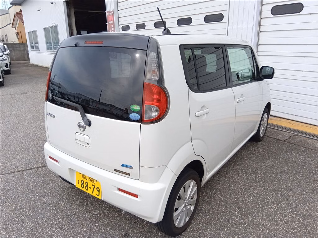 NISSAN MOCO