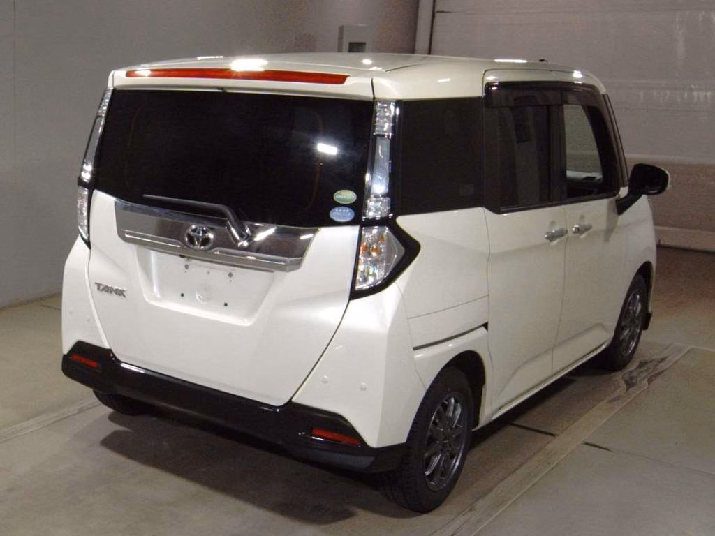 TOYOTA TANK