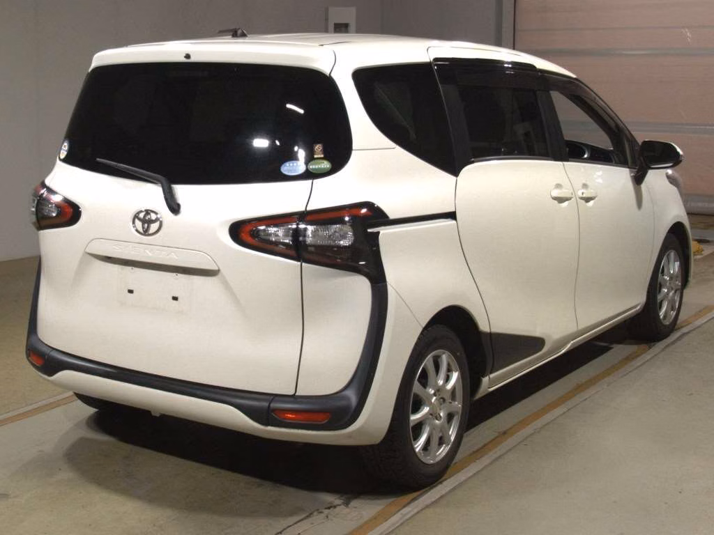 TOYOTA SIENTA