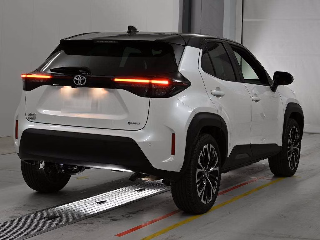 TOYOTA YARIS CROSS