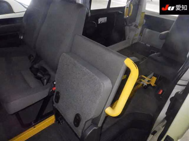 TOYOTA REGIUS ACE