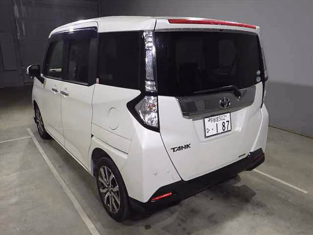 TOYOTA TANK