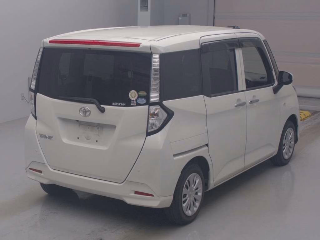 TOYOTA TANK