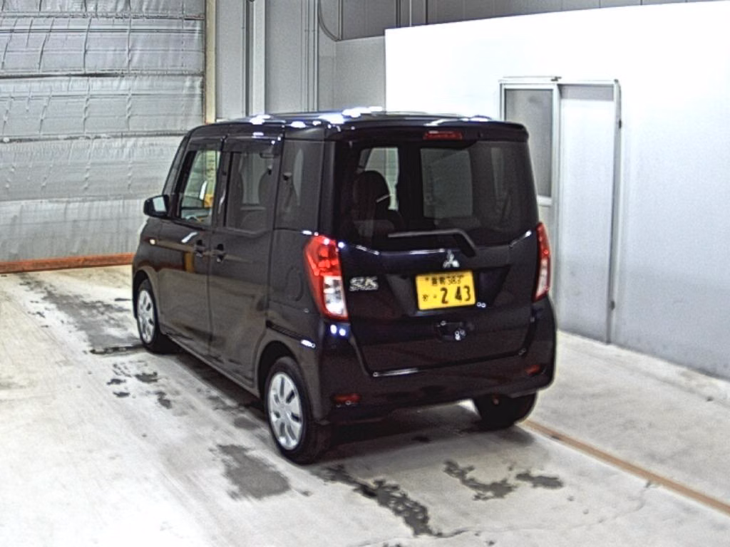 MITSUBISHI EK SPACE