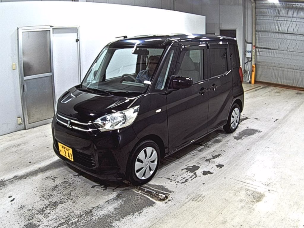 MITSUBISHI EK SPACE