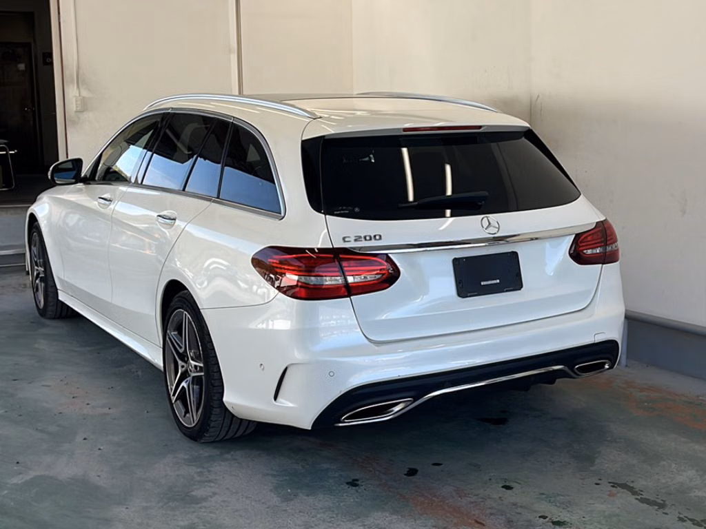 MERCEDES-BENZ C-CLASS