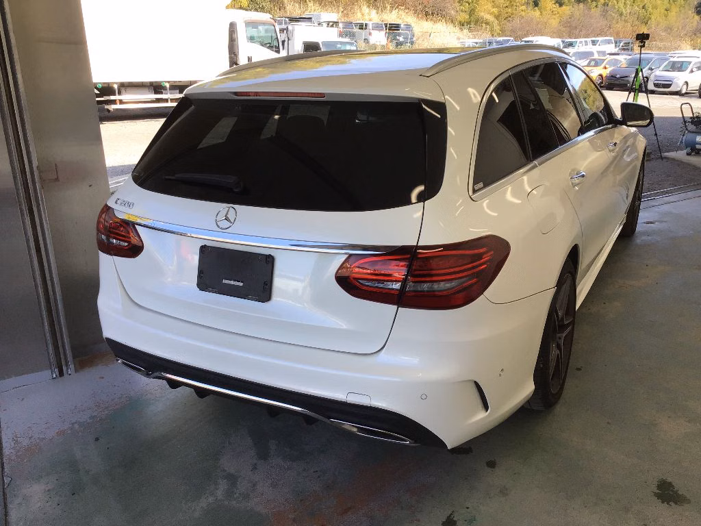 MERCEDES-BENZ C-CLASS